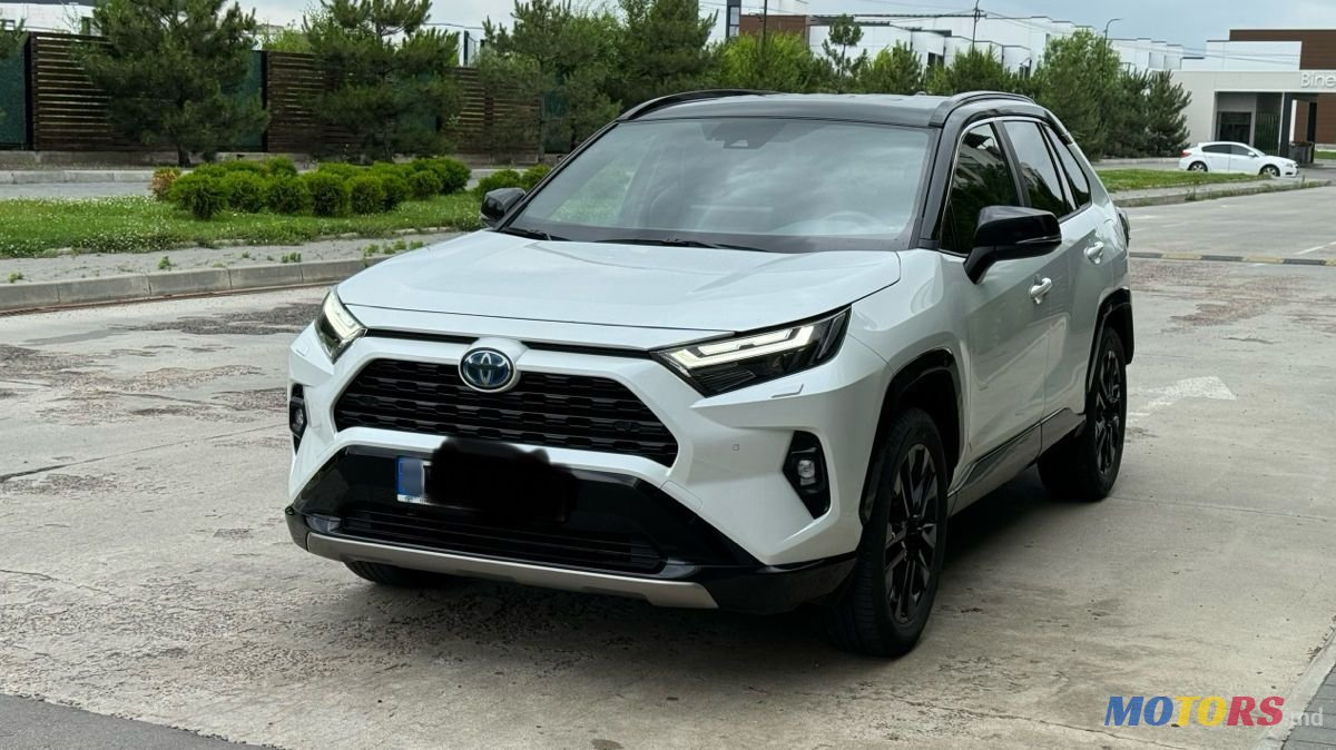 2023' Toyota RAV4 photo #2