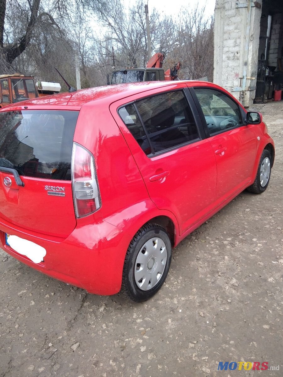2005' Daihatsu Sirion photo #1
