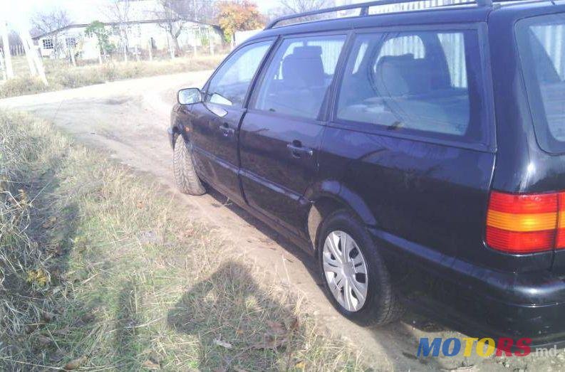 1995' Volkswagen Passat photo #4