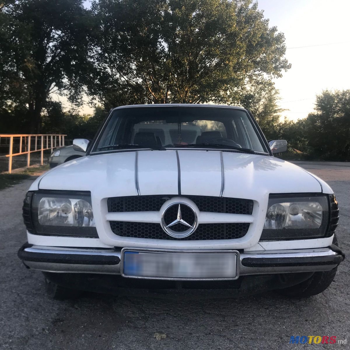 1982' Mercedes-Benz W123 photo #1