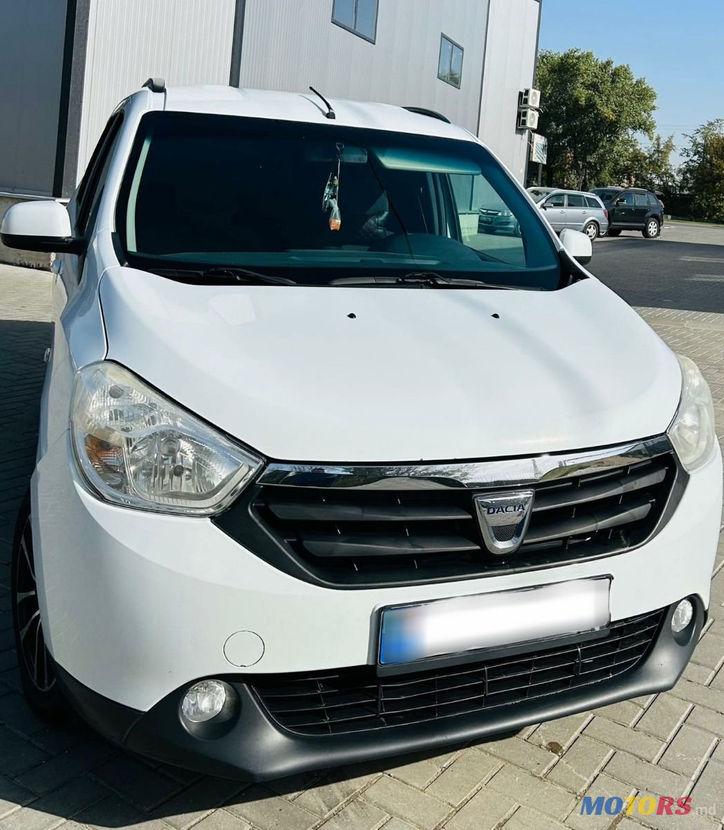 2012' Dacia Lodgy photo #1