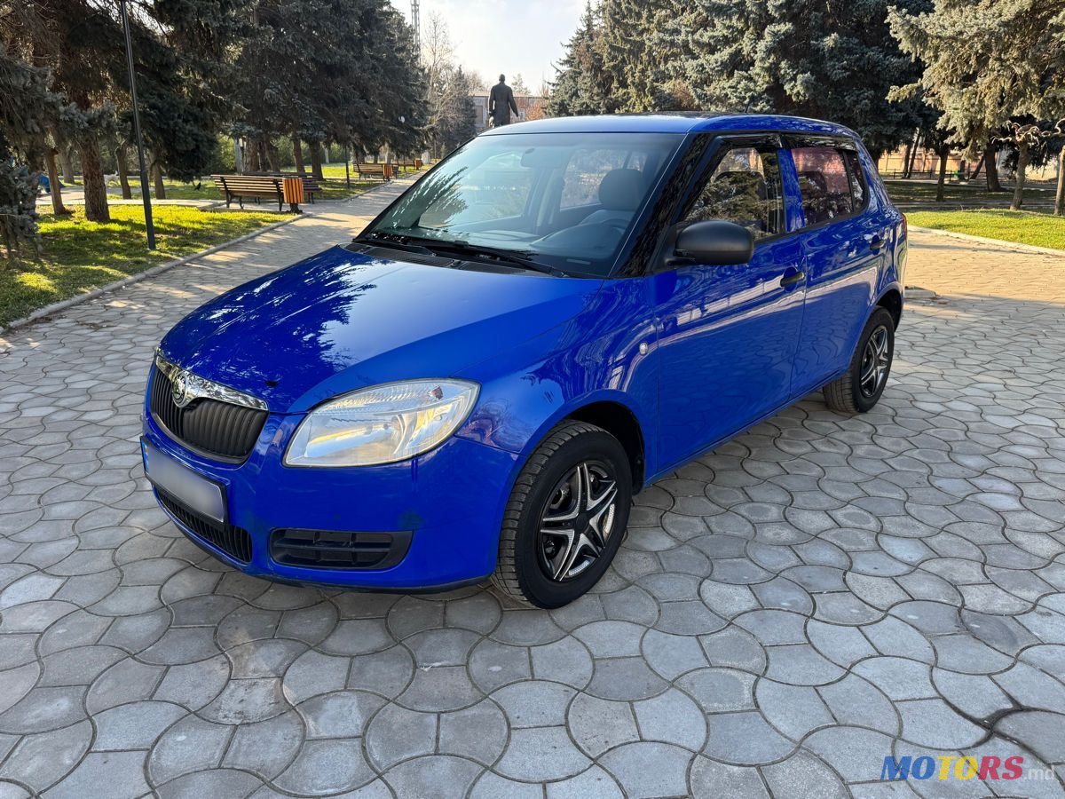 2008' Skoda Fabia photo #5