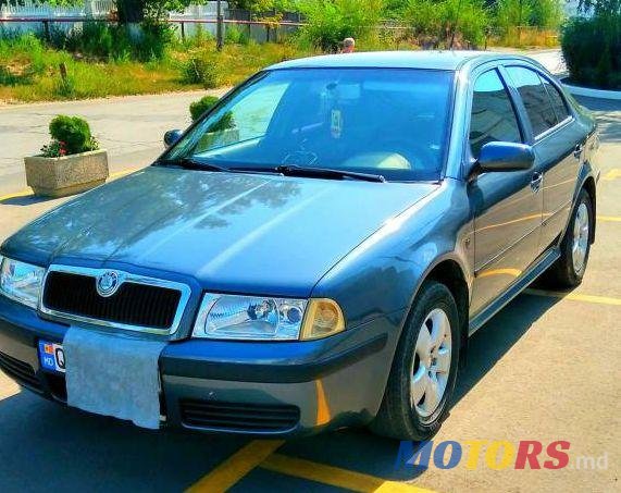 2004' Skoda Octavia photo #2
