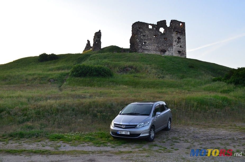 2007' Honda Stream photo #5