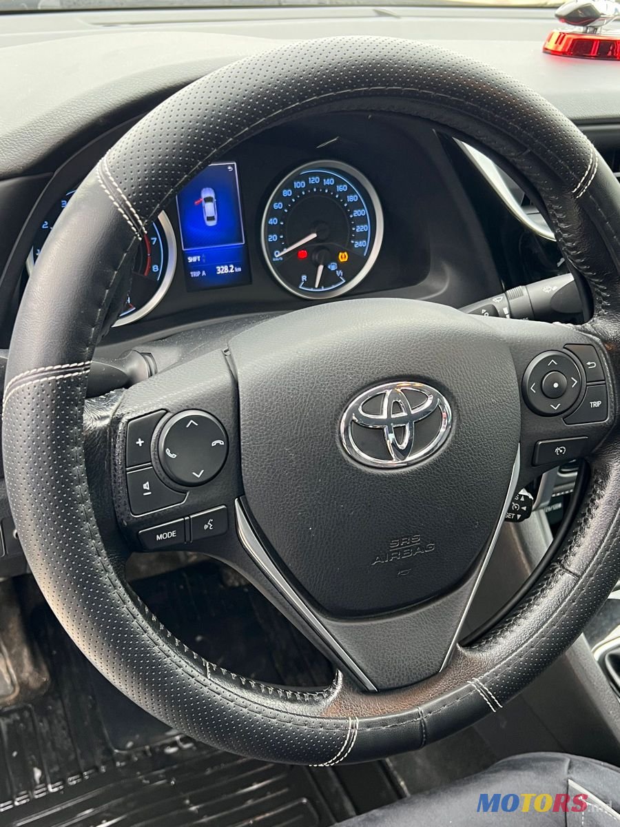 2016' Toyota Corolla photo #4
