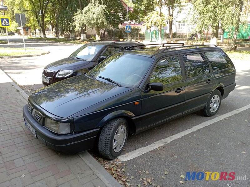 1994' Volkswagen Passat photo #3