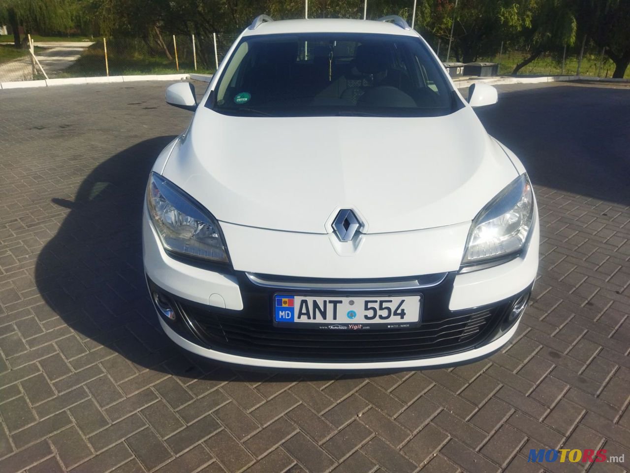 2013' Renault Megane photo #3