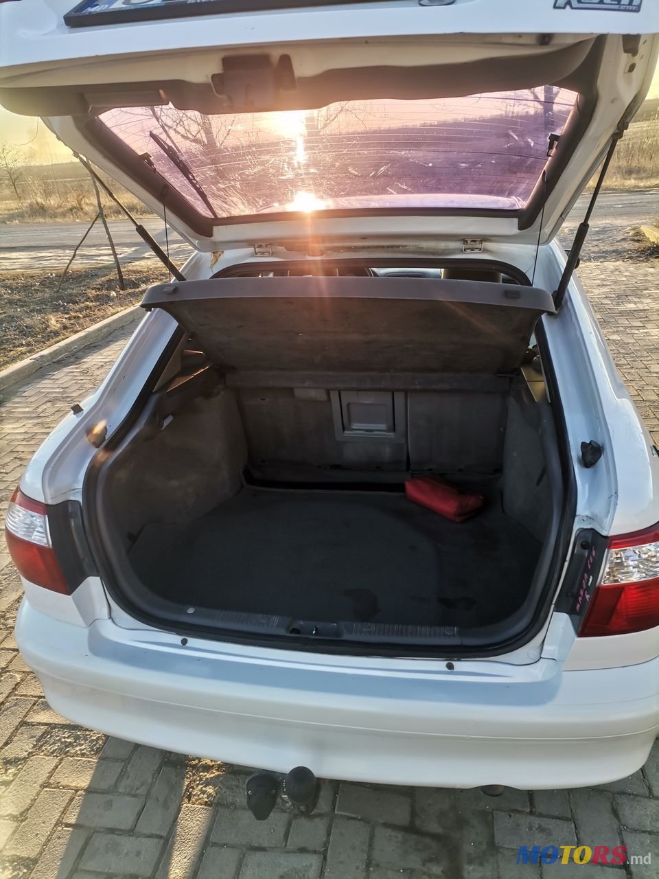 2002' Mazda 626 photo #5