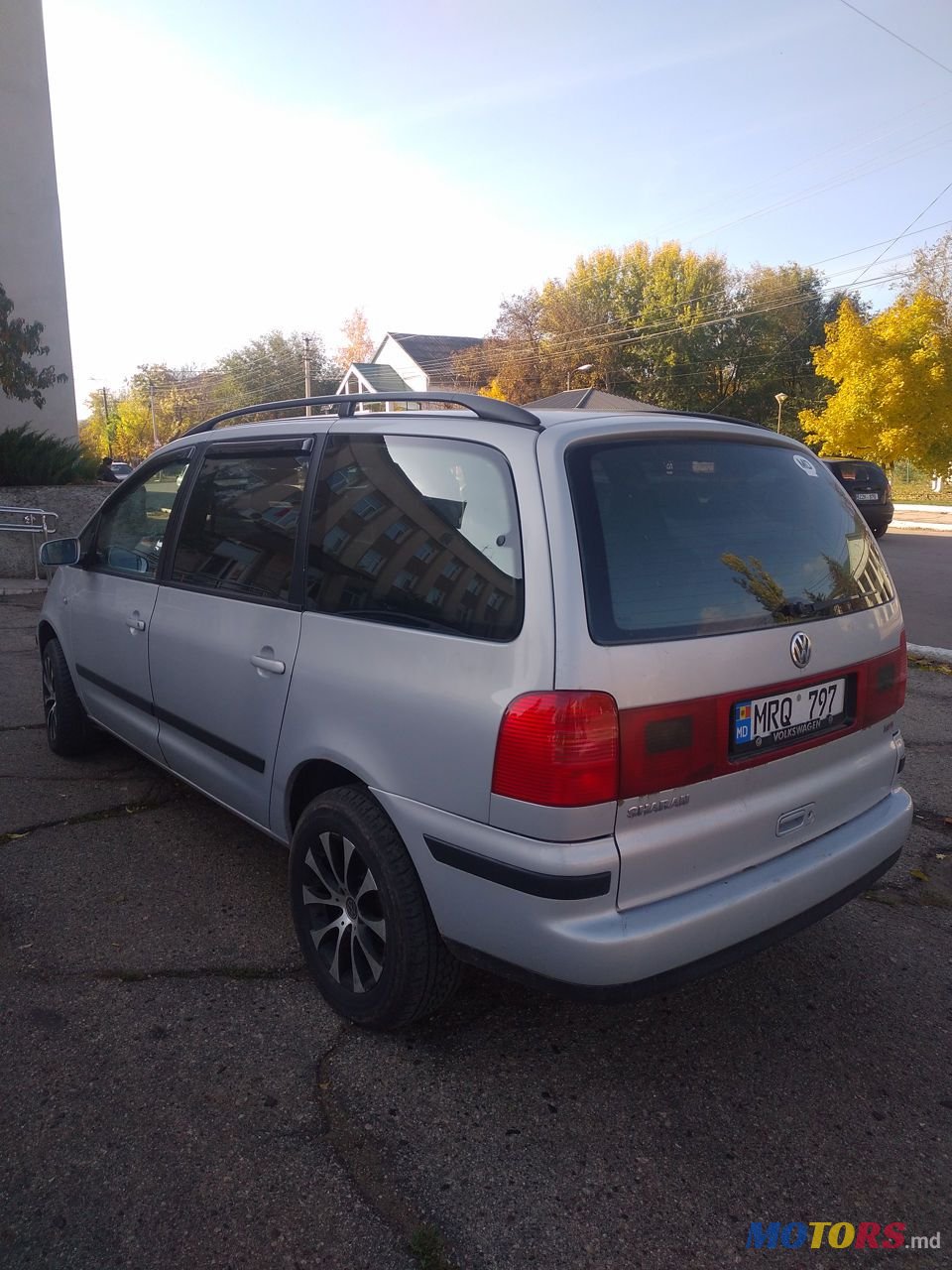 2002' Volkswagen Sharan photo #4