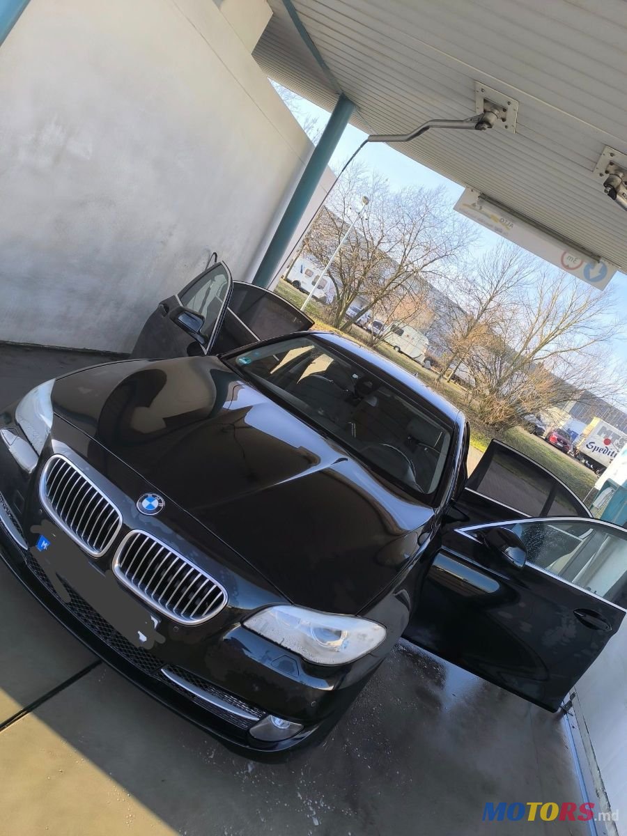 2012' BMW 5 Series photo #6