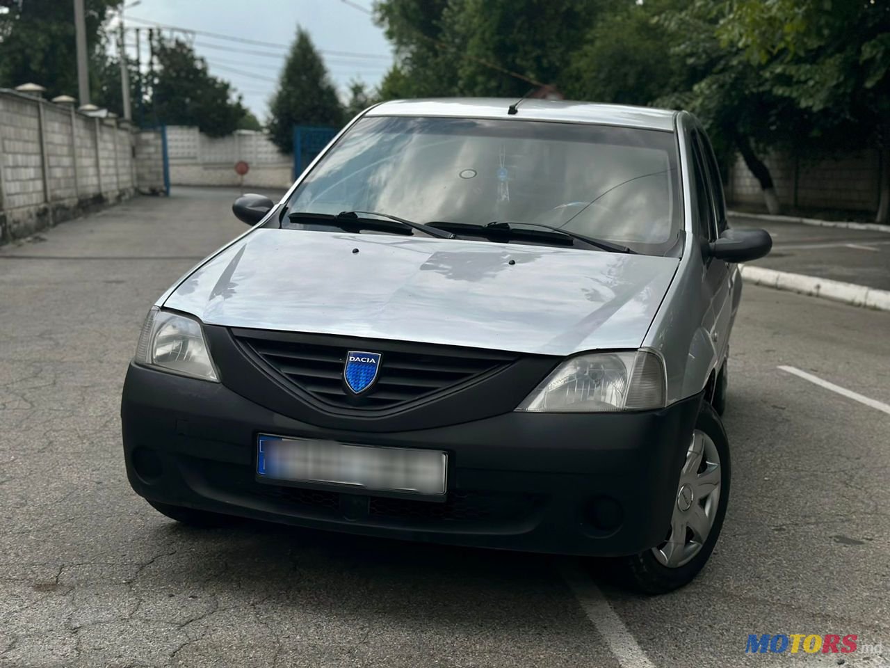 2007' Dacia Logan photo #3