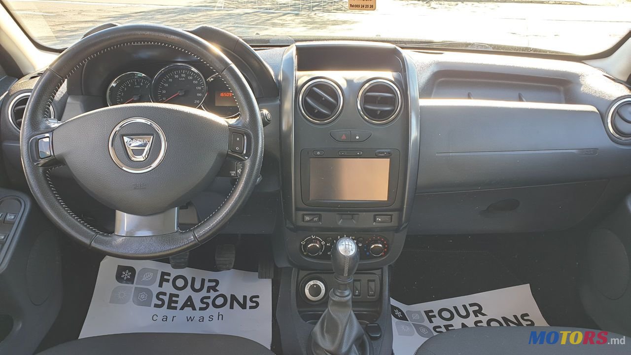 2014' Dacia Duster photo #6