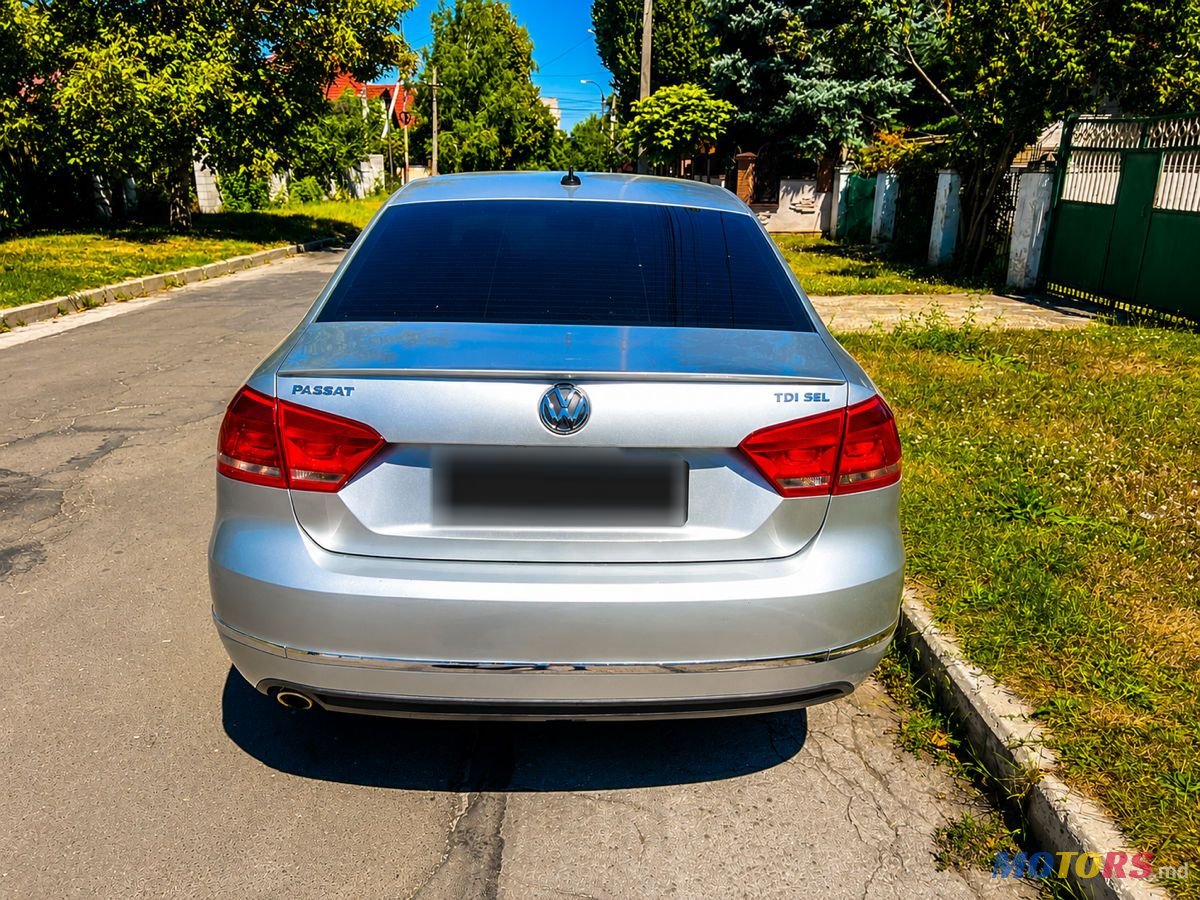 2014' Volkswagen Passat photo #3