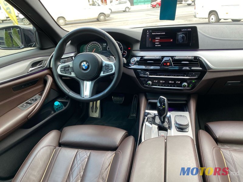 2018' BMW 5 Series photo #5