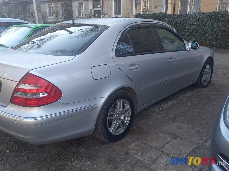 2006' Mercedes-Benz C-Class photo #1