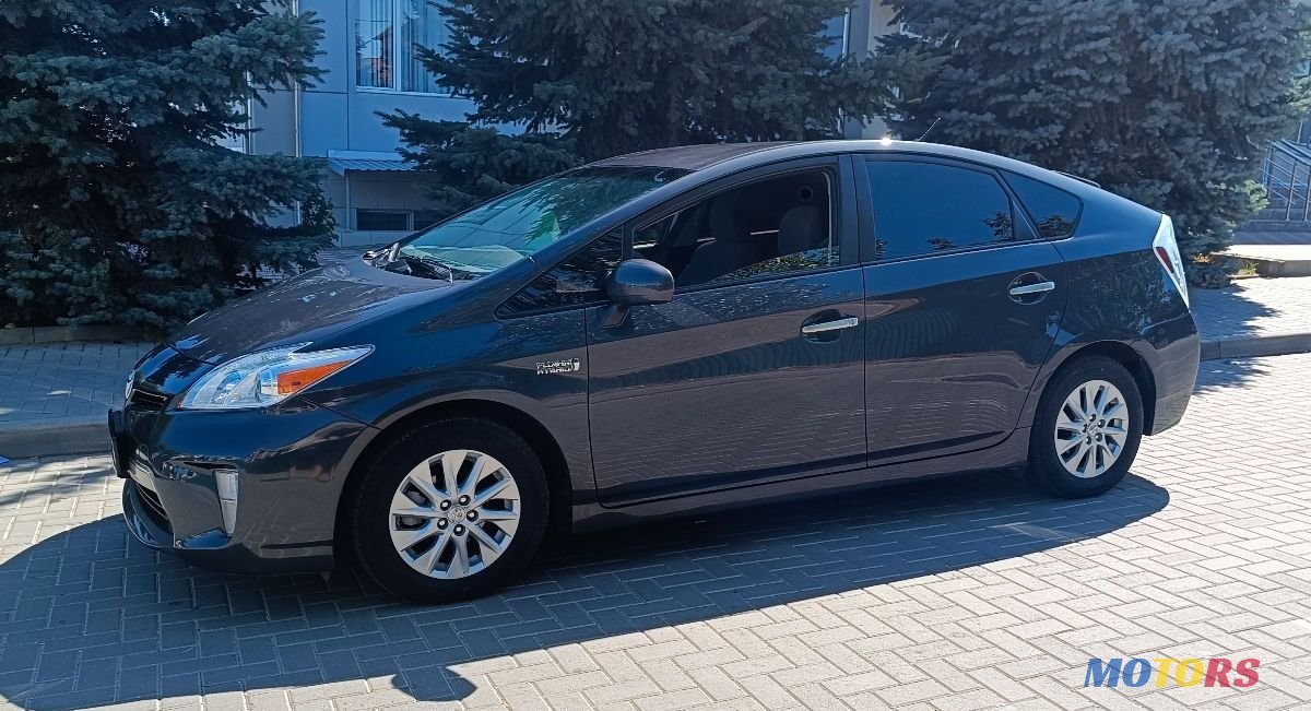 2013' Toyota Prius photo #1