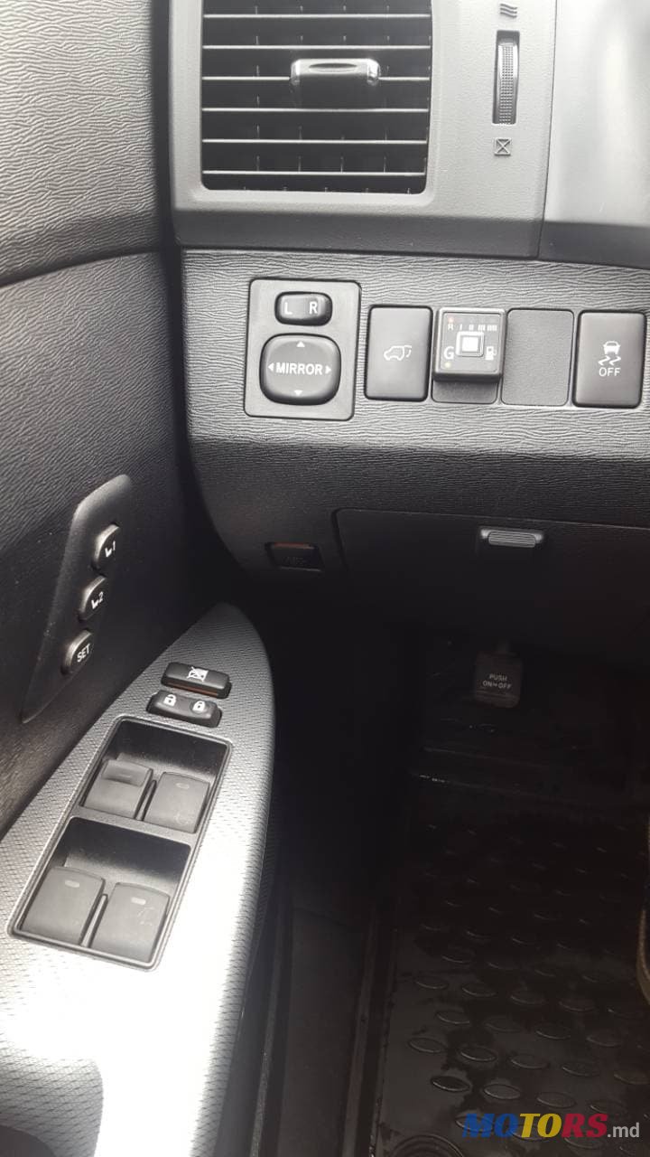 2013' Toyota Venza photo #5