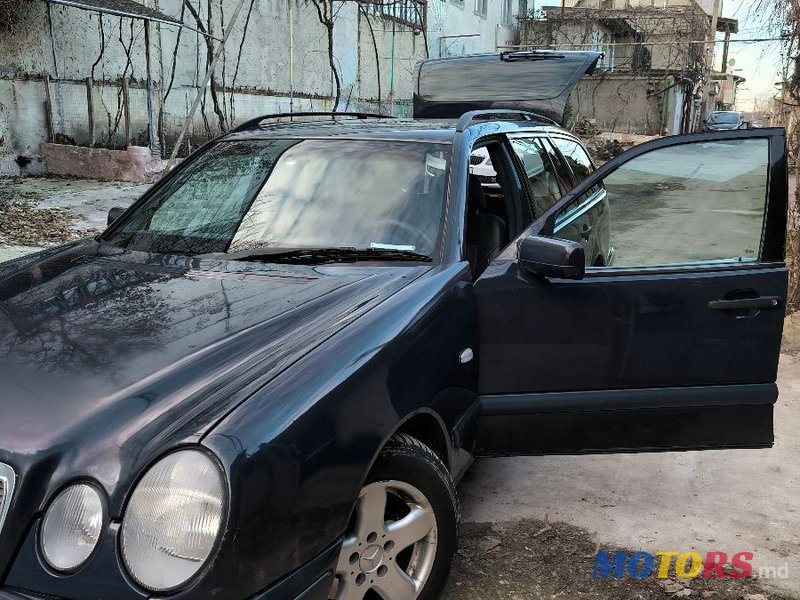 1999' Mercedes-Benz E Класс photo #1