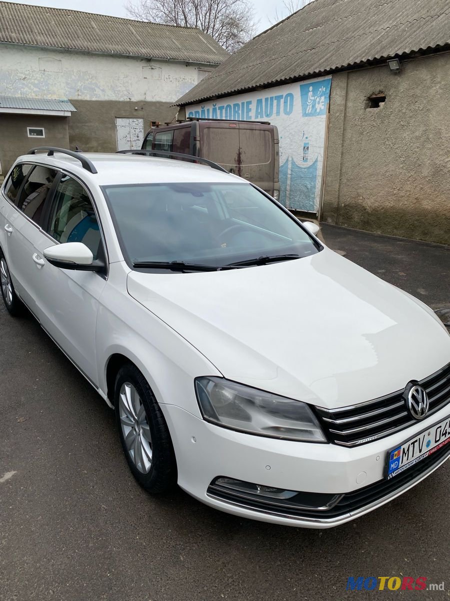 2013' Volkswagen Passat photo #3