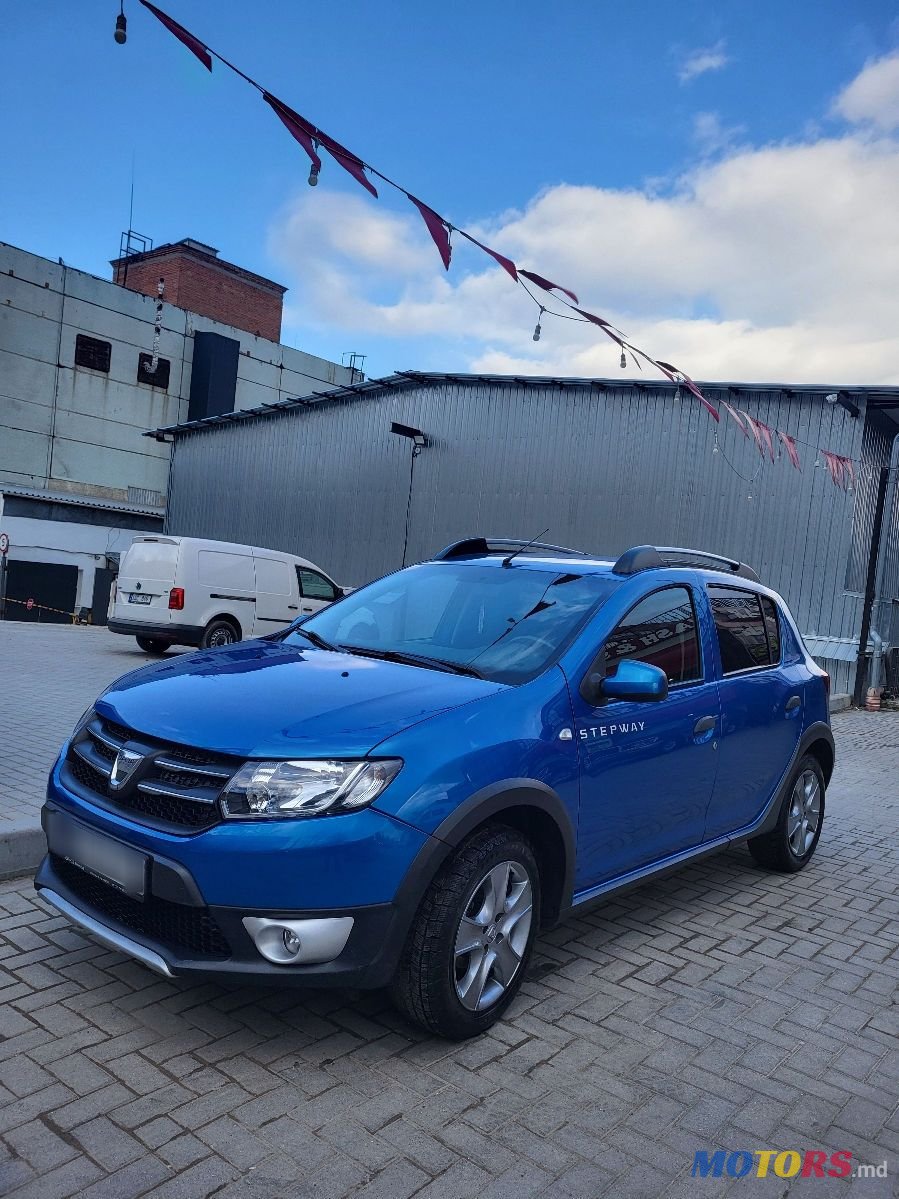 2013' Dacia Sandero Stepway photo #2