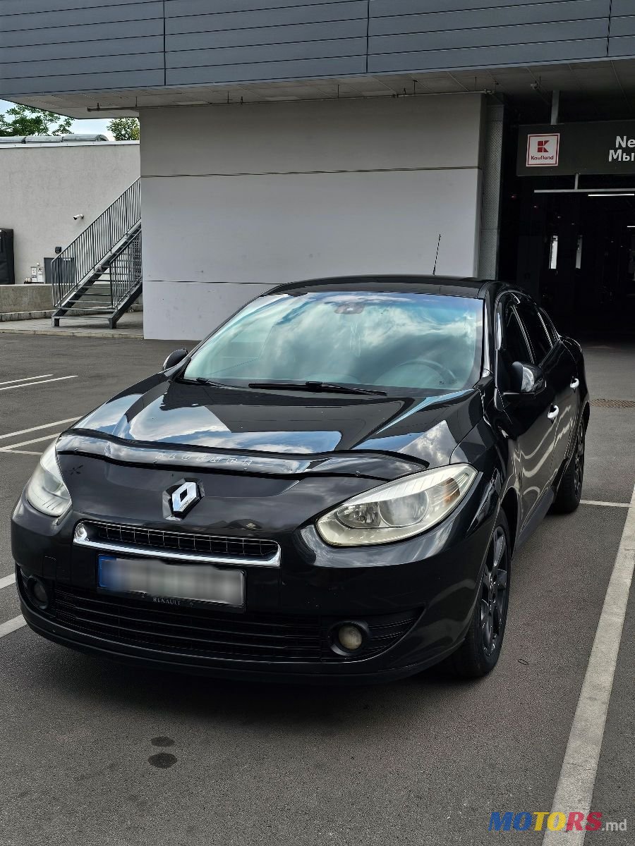 2011' Renault Fluence photo #1