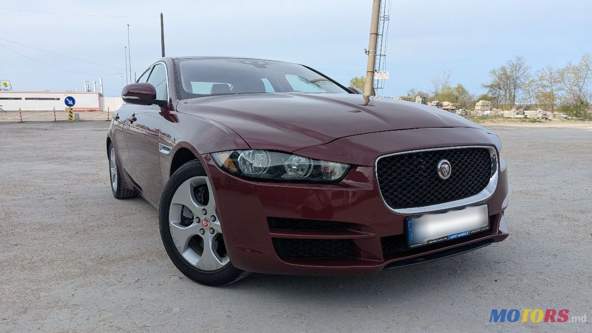 2016' Jaguar XE photo #1