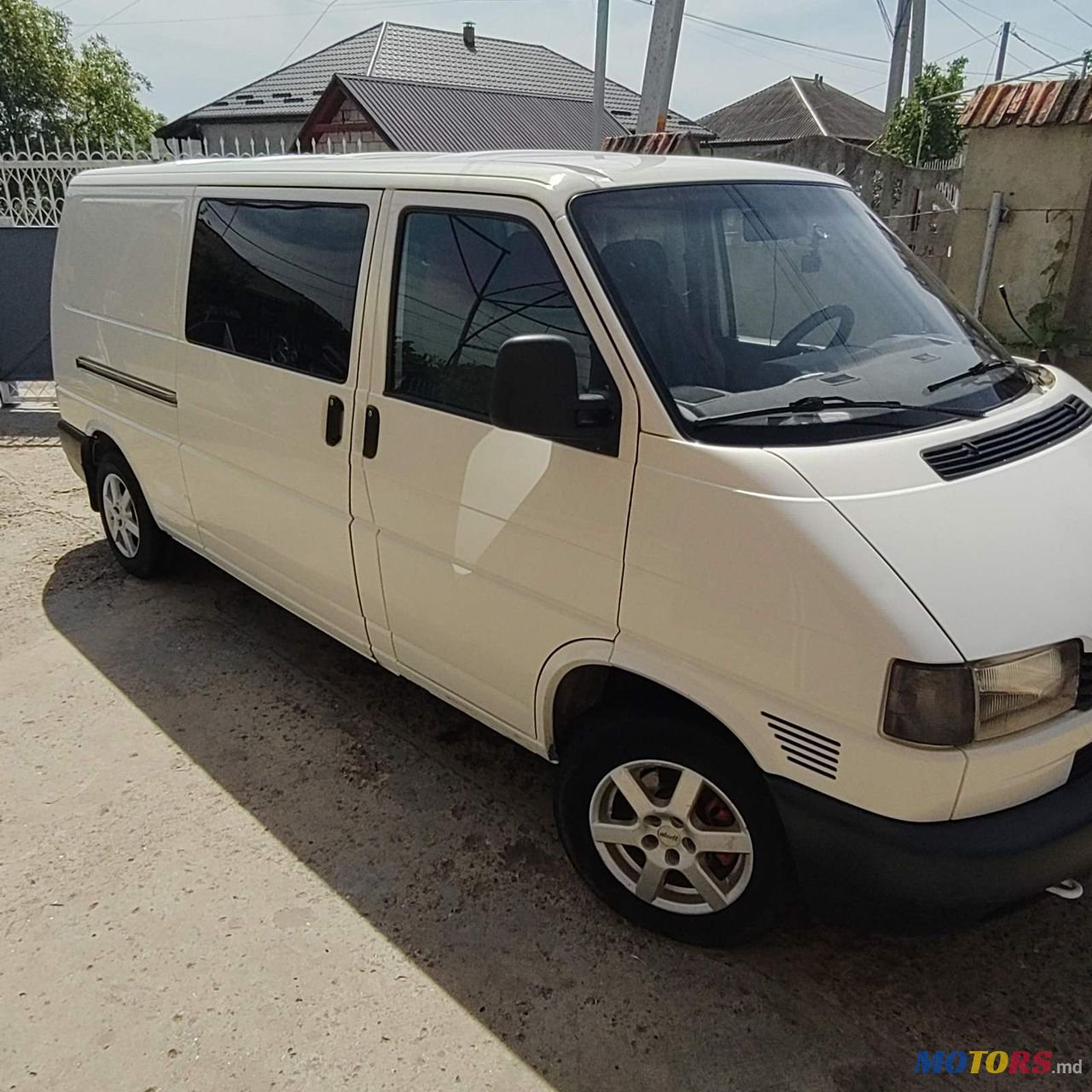 2002' Volkswagen Transporter photo #3