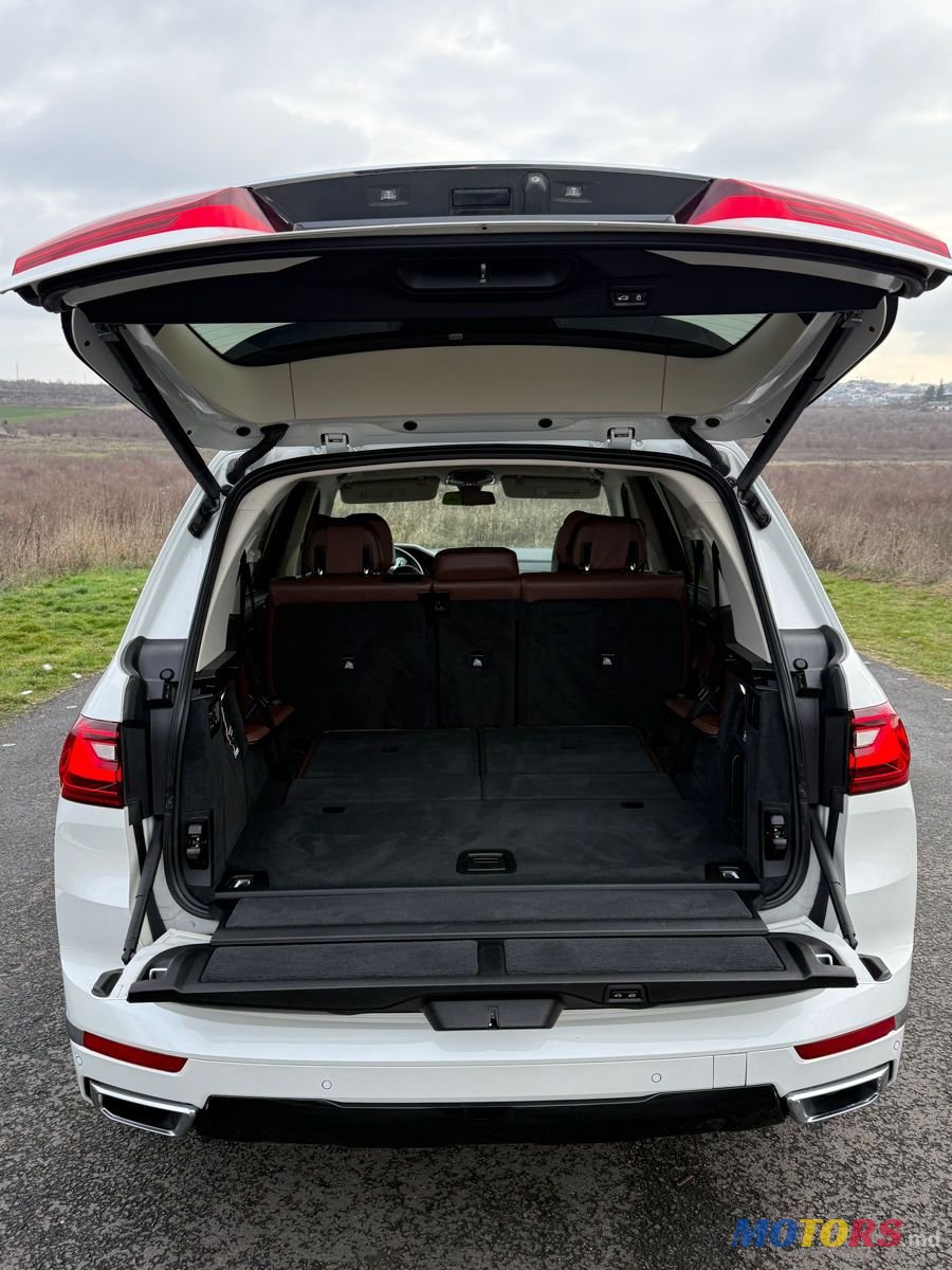 2020' BMW X7 photo #3