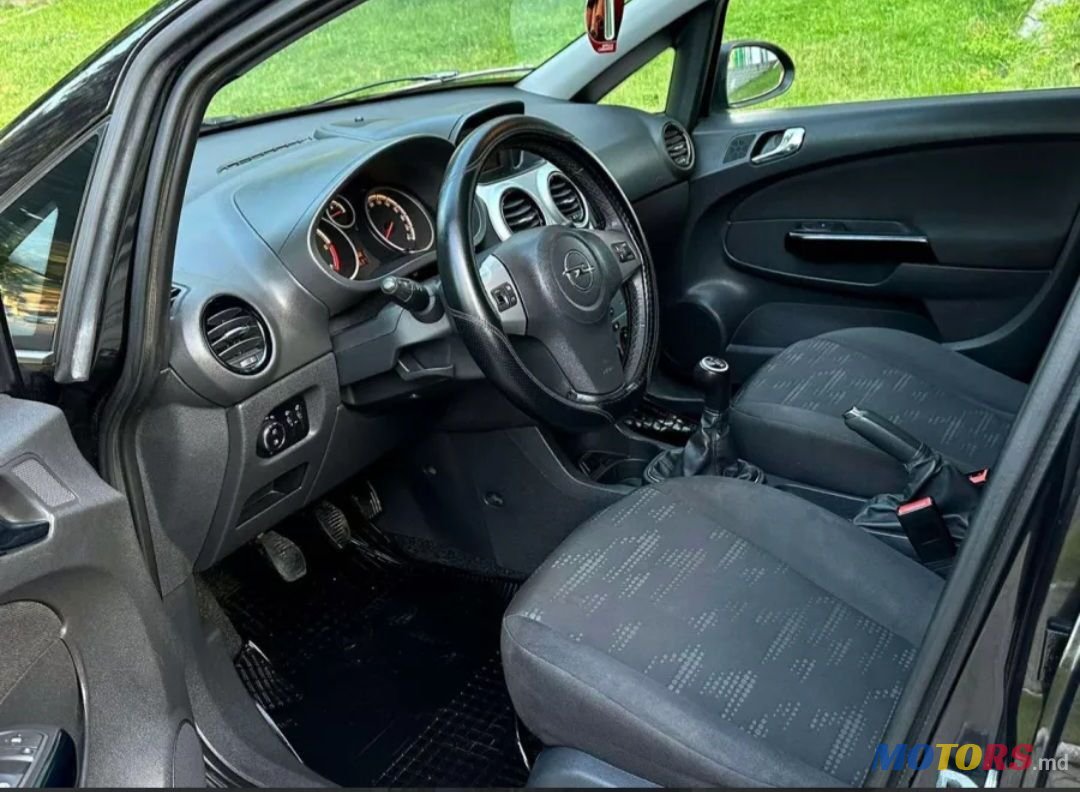 2013' Opel Corsa photo #6
