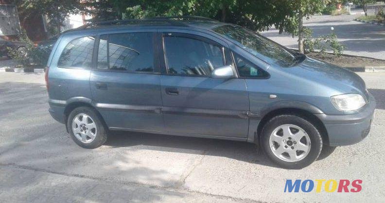 2001' Opel Zafira photo #1