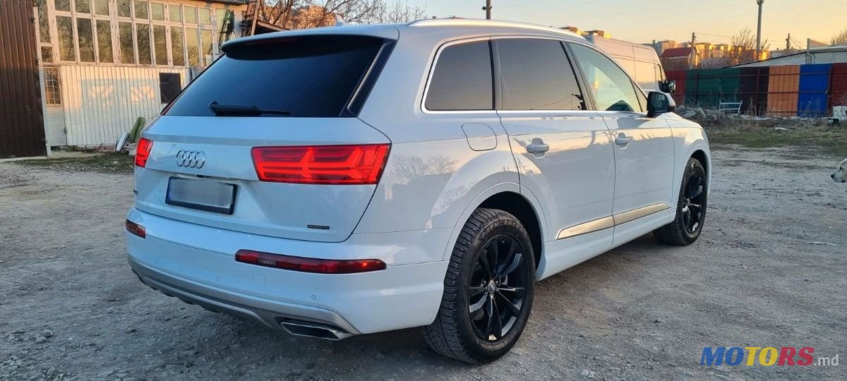 2019' Audi Q7 photo #3