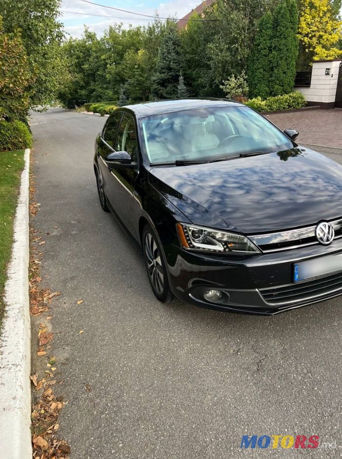 2013' Volkswagen Jetta photo #2