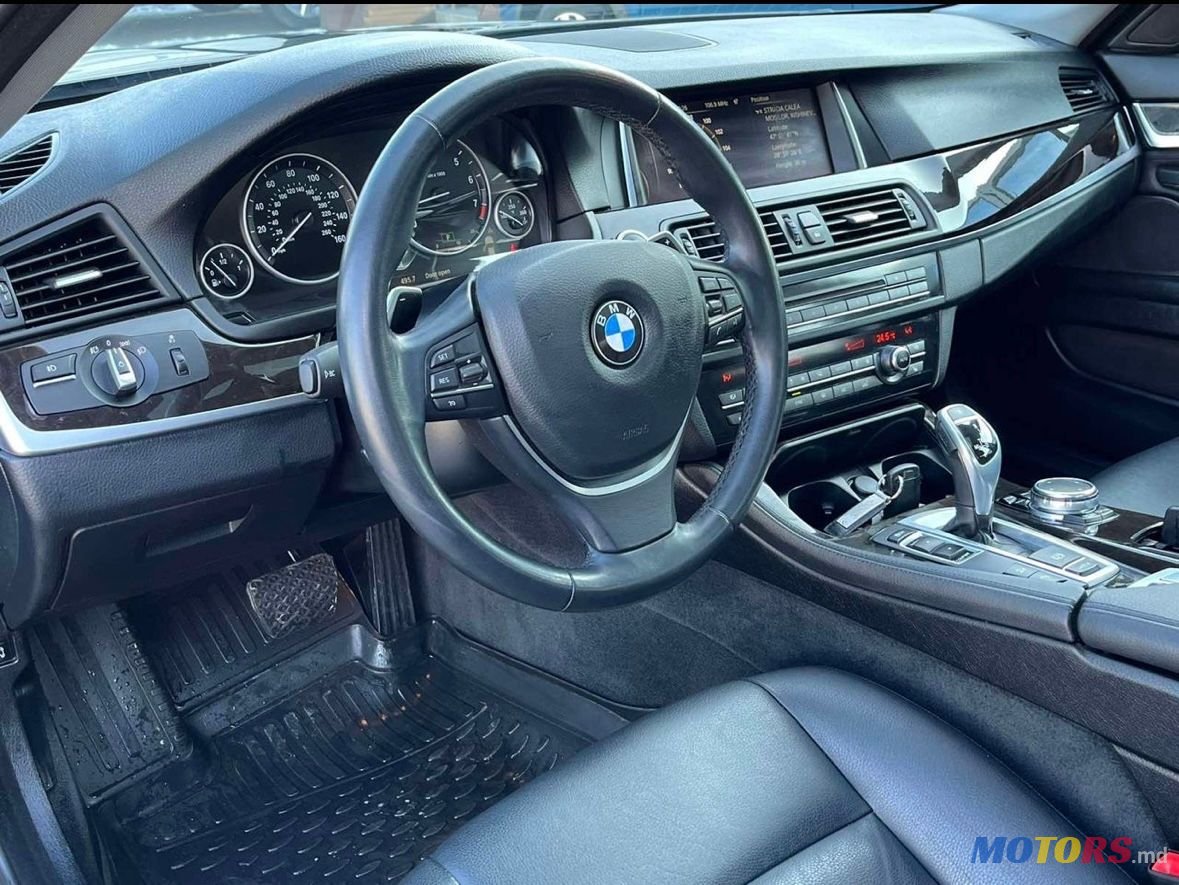 2015' BMW 5 Series photo #3