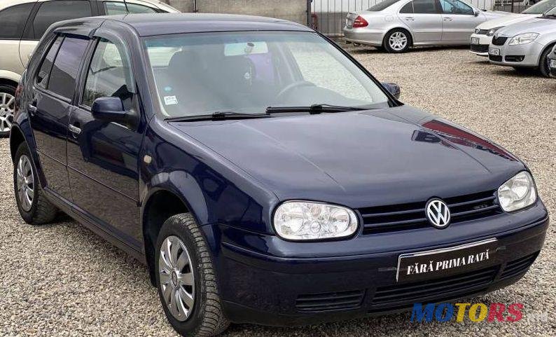 2002' Volkswagen Golf photo #1