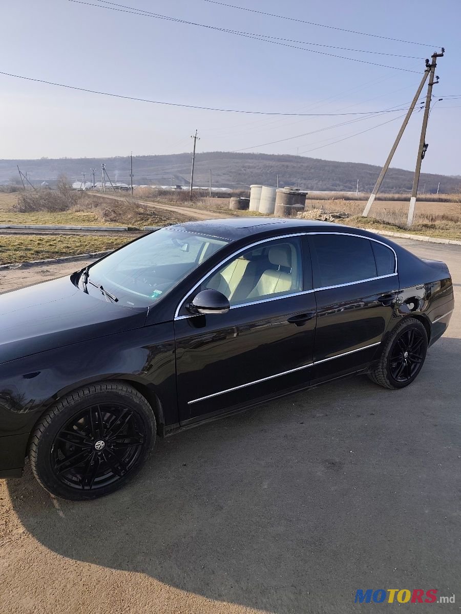 2007' Volkswagen Passat photo #3