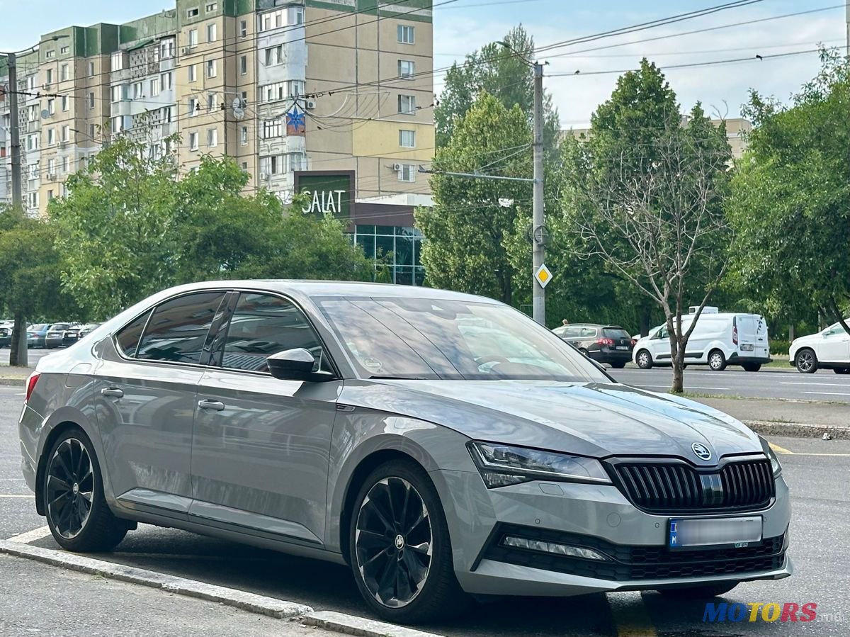 2020' Skoda Superb photo #4