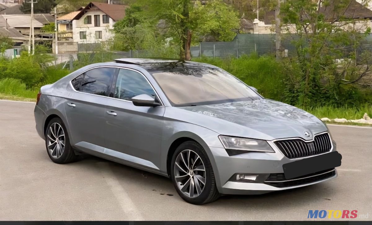 2015' Skoda Superb photo #3
