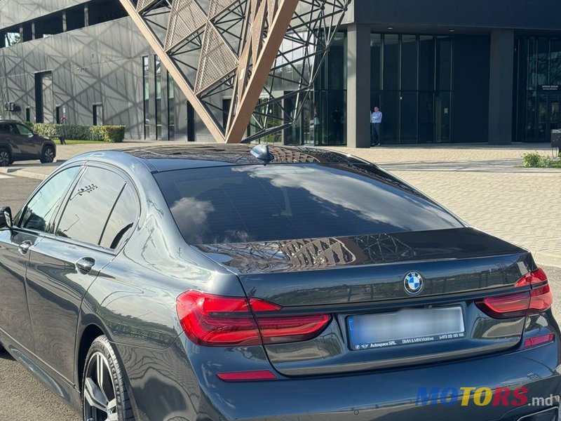 2017' BMW 7 Series photo #3