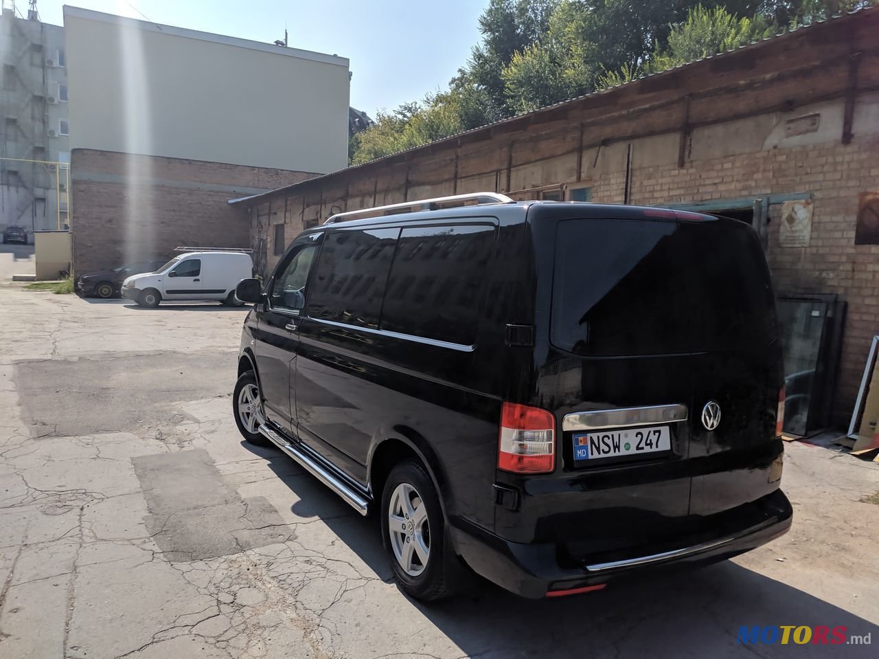 2013' Volkswagen Transporter photo #4