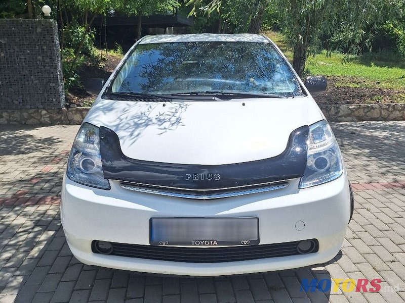 2008' Toyota Prius photo #2