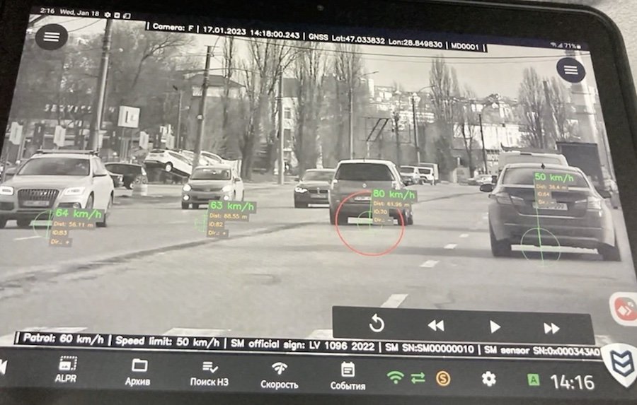 Sistemul cu camere video la 360 grade de pe maşinile poliţiei din Moldova intră în acţiune, IGP a primit autospeciale noi Dacia Duster şi Skoda Octavia, dotate cu acest sistem