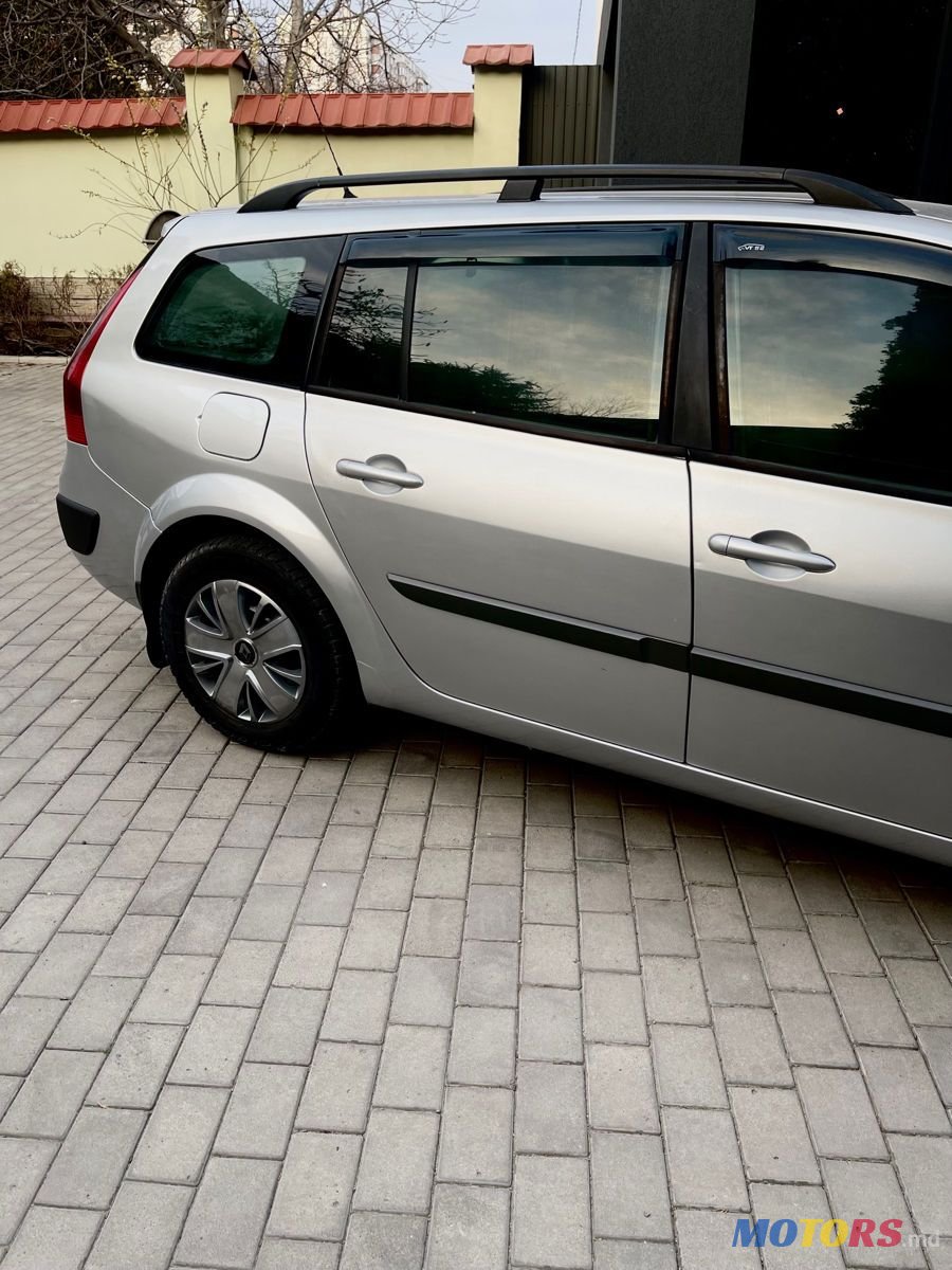 2007' Renault Megane photo #3