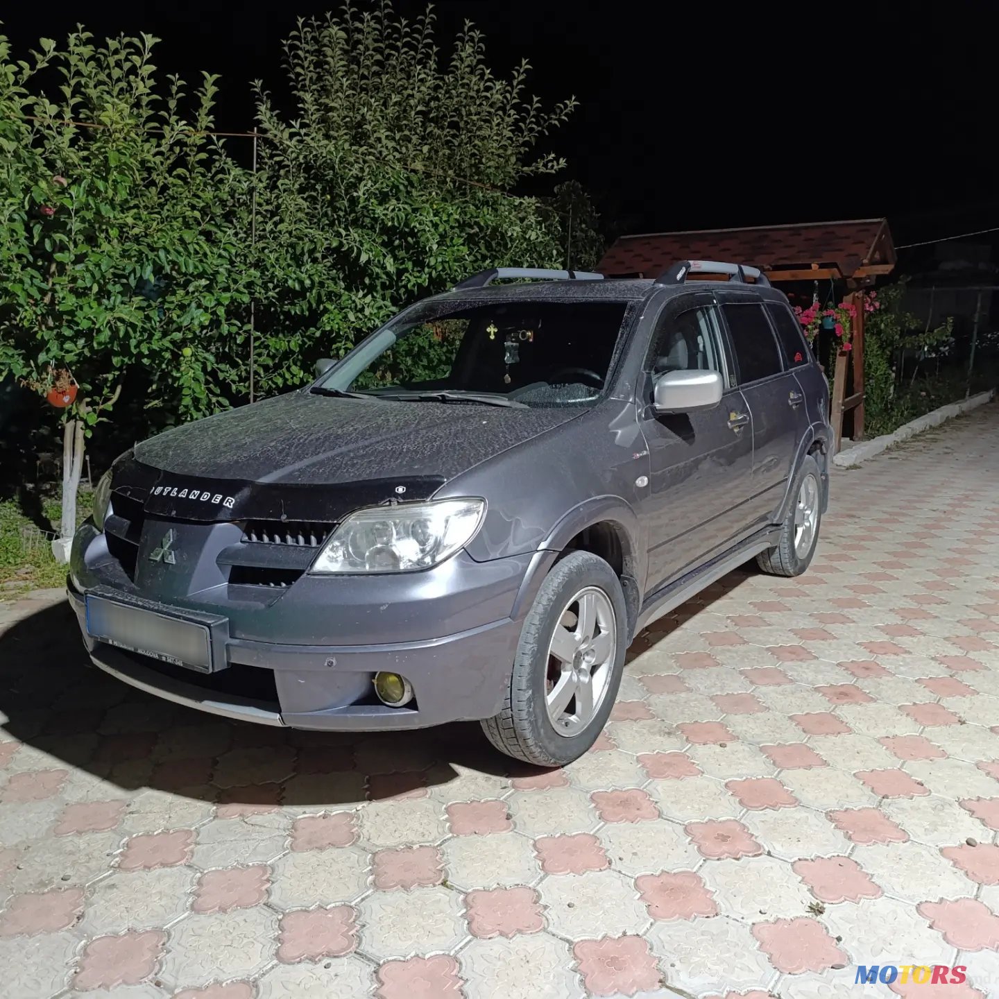 2008' Mitsubishi Outlander photo #2