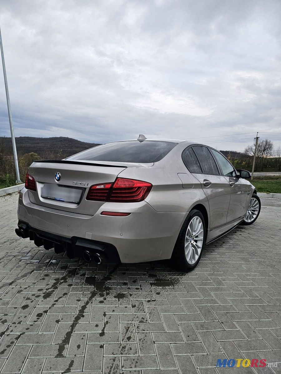 2016' BMW 5 Series photo #3