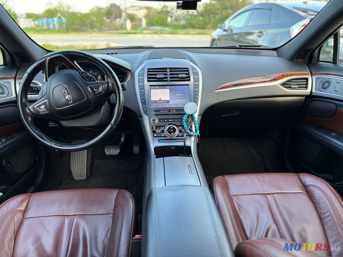 2017' Lincoln MKZ photo #5