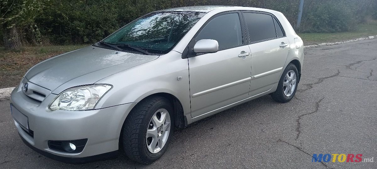 2005' Toyota Corolla photo #3