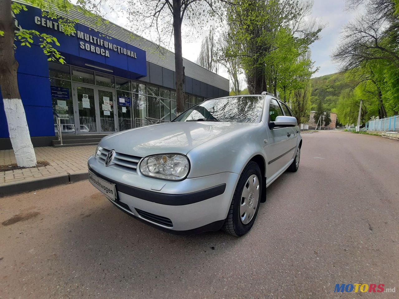 2001' Volkswagen Golf photo #2