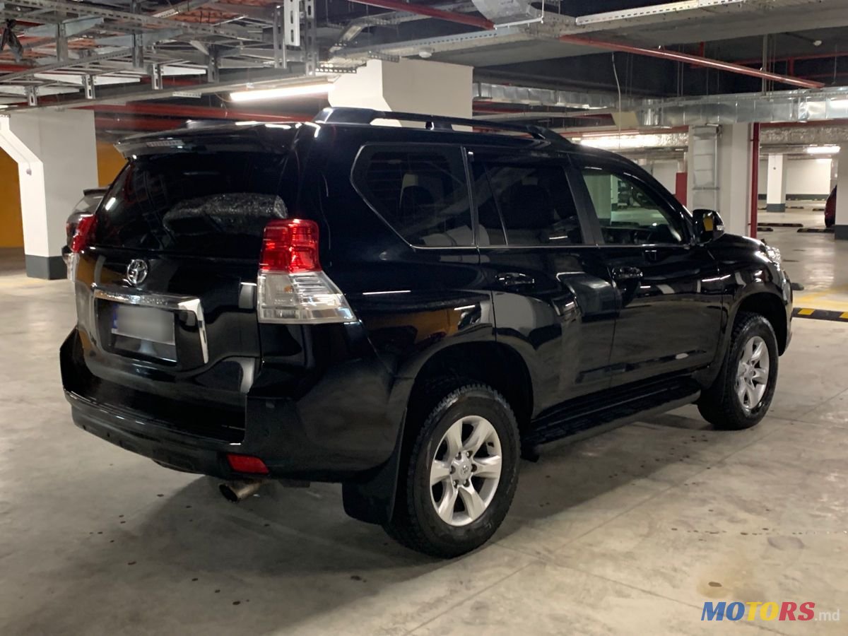 2013' Toyota Land Cruiser Prado photo #3
