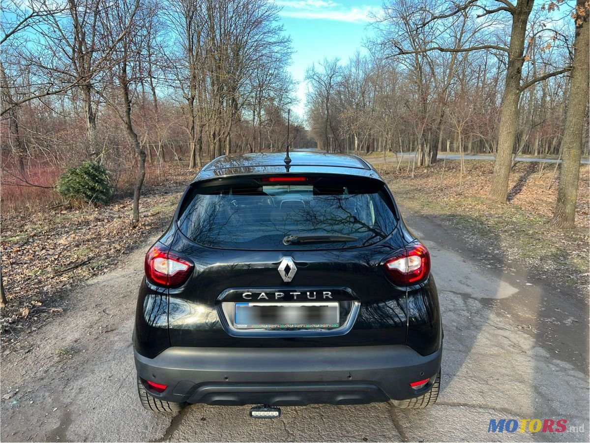 2019' Renault Captur photo #4