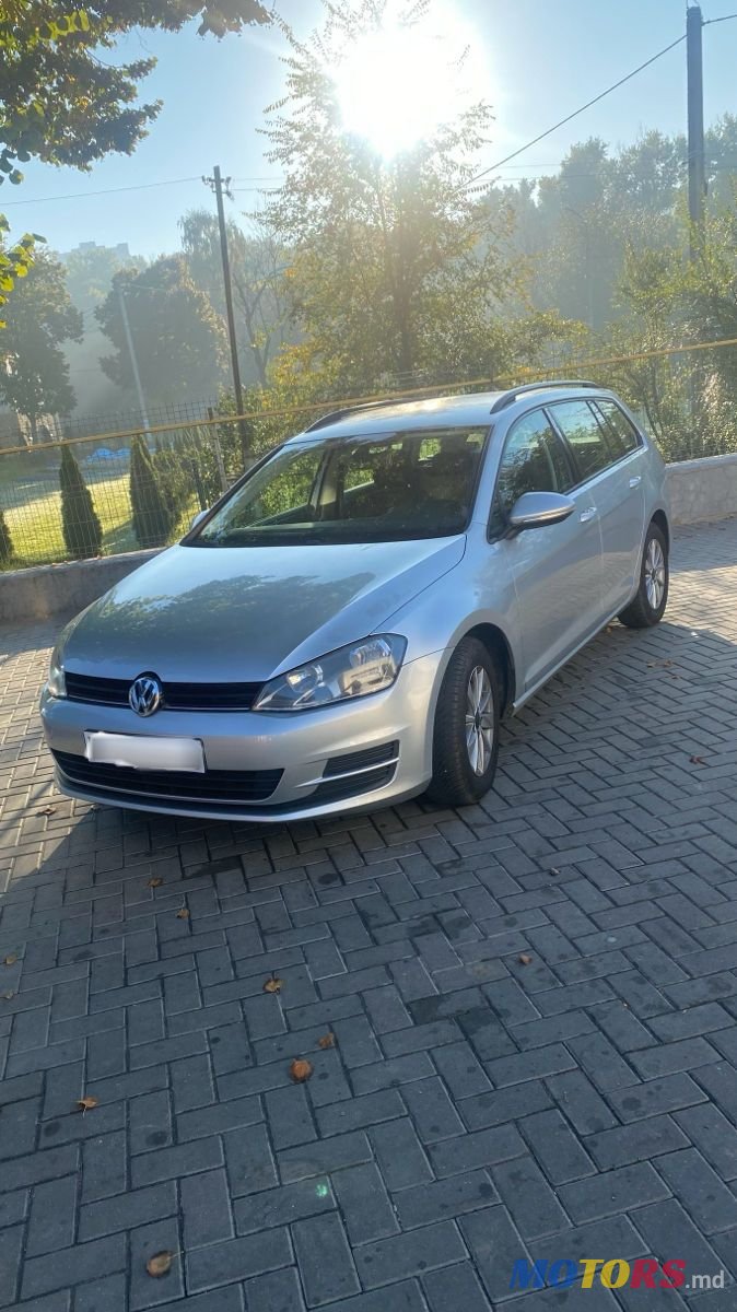 2013' Volkswagen Golf photo #2